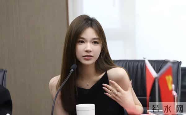 雪梨老公张衍家是干嘛的