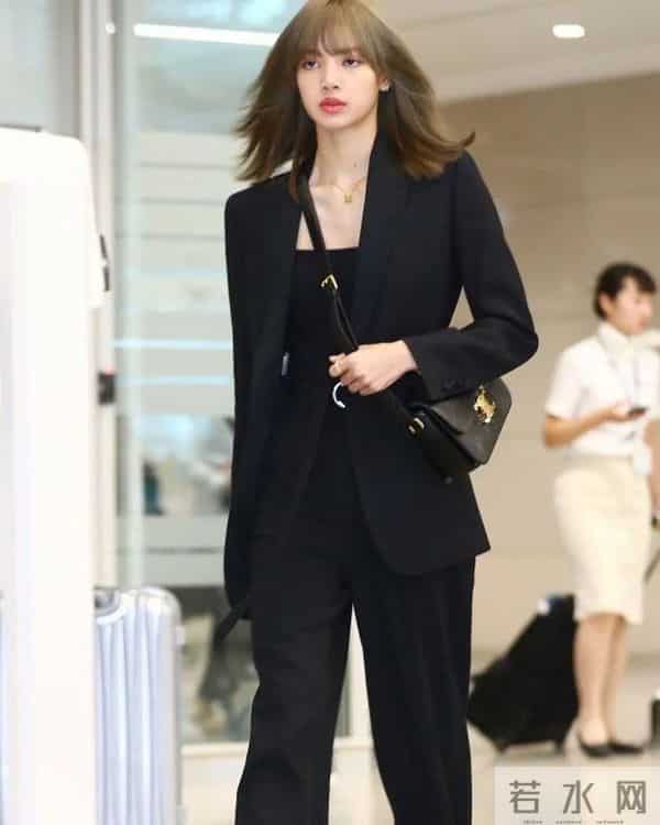 lisa是泰国和哪的混血