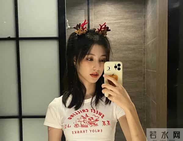 华晨宇富二代女朋友