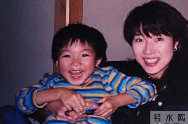 赞多是小栗旬侄子