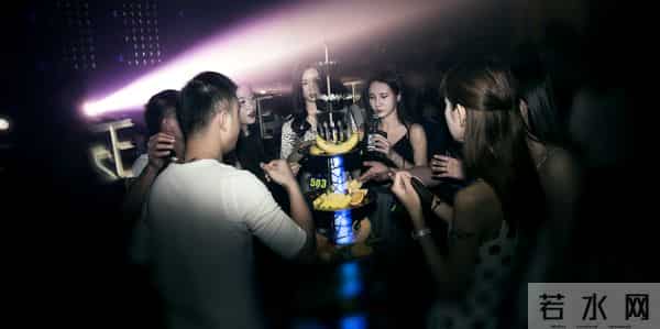 三亚海天盛筵孙静雅