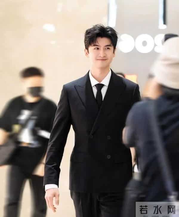 彭冠英私下性格