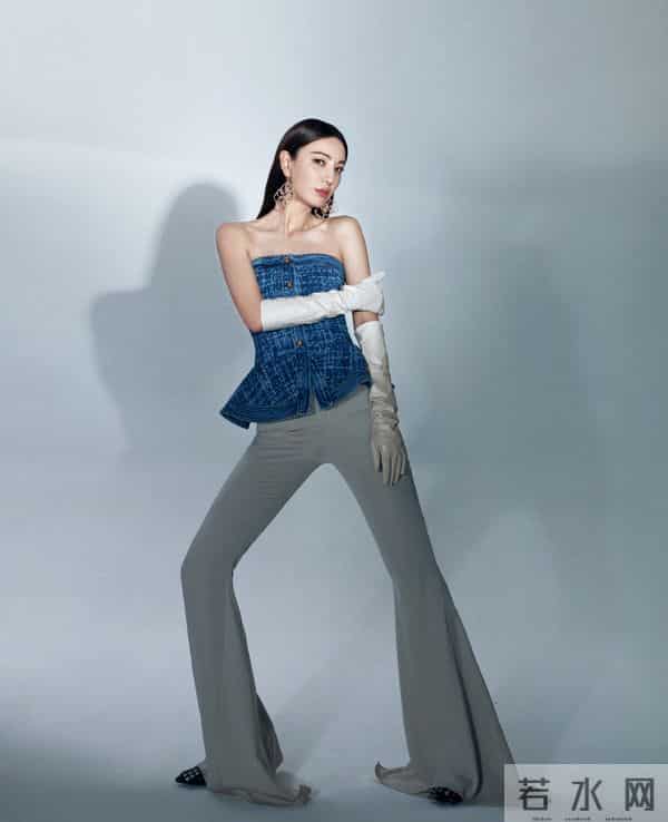 郑希怡掉抹胸图片