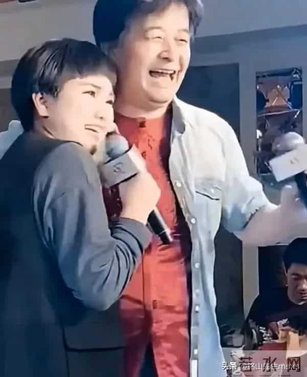 毕福剑为什么被央视封