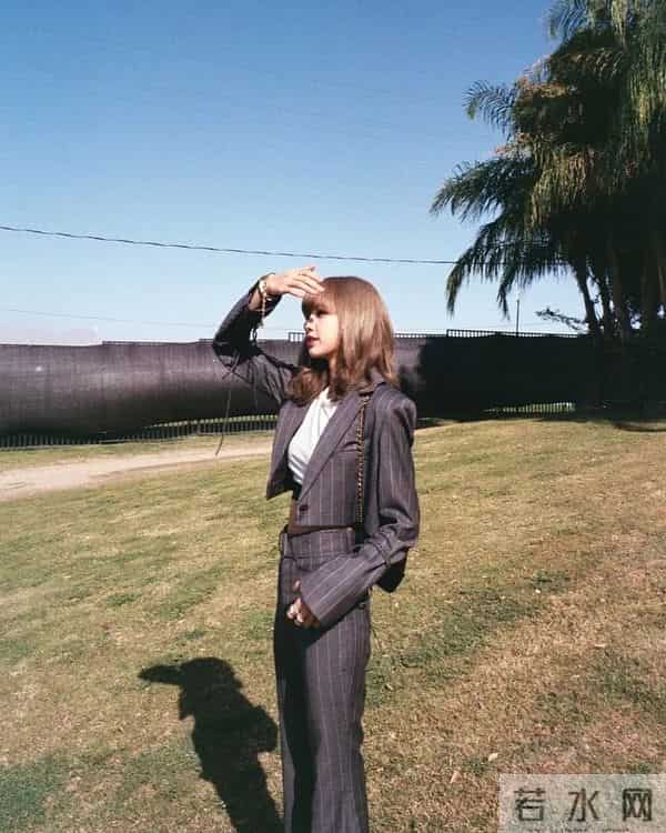 lisa是泰国和哪的混血