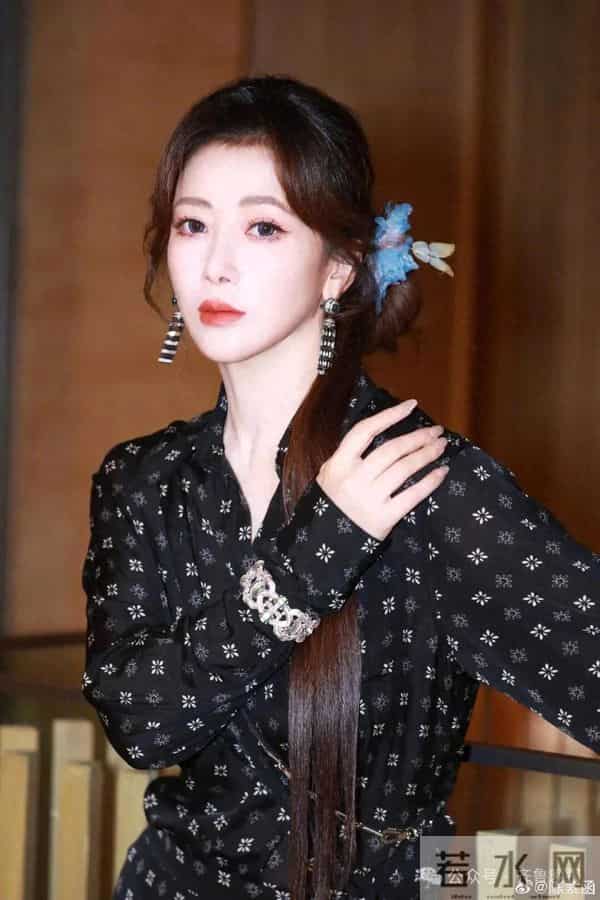 戴向宇个人资料简介