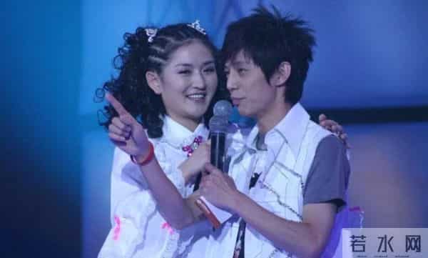 谢娜掐多多脖子