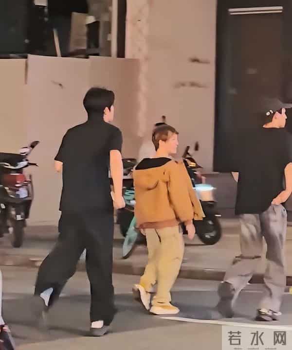 郭敬明是男的还是女的