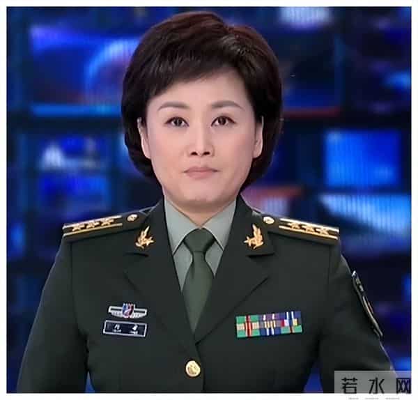 中央电视台主持人李平