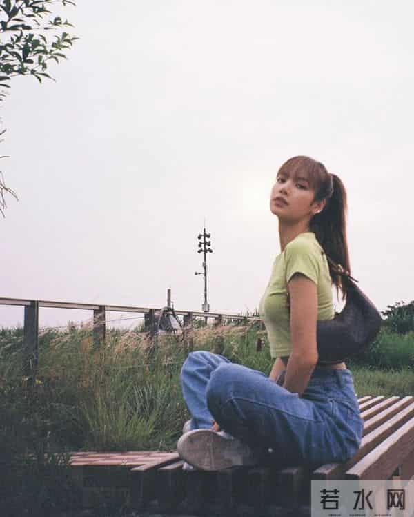 lisa是泰国和哪的混血