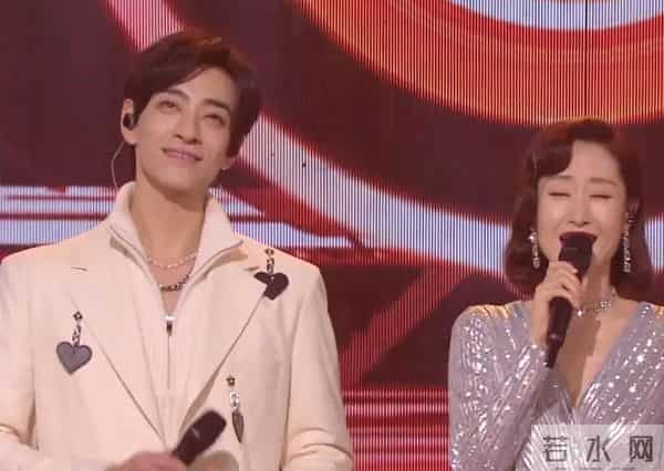 湖南卫视春晚黄龄疑似假唱