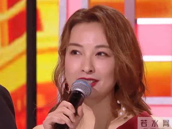 湖南卫视春晚黄龄疑似假唱
