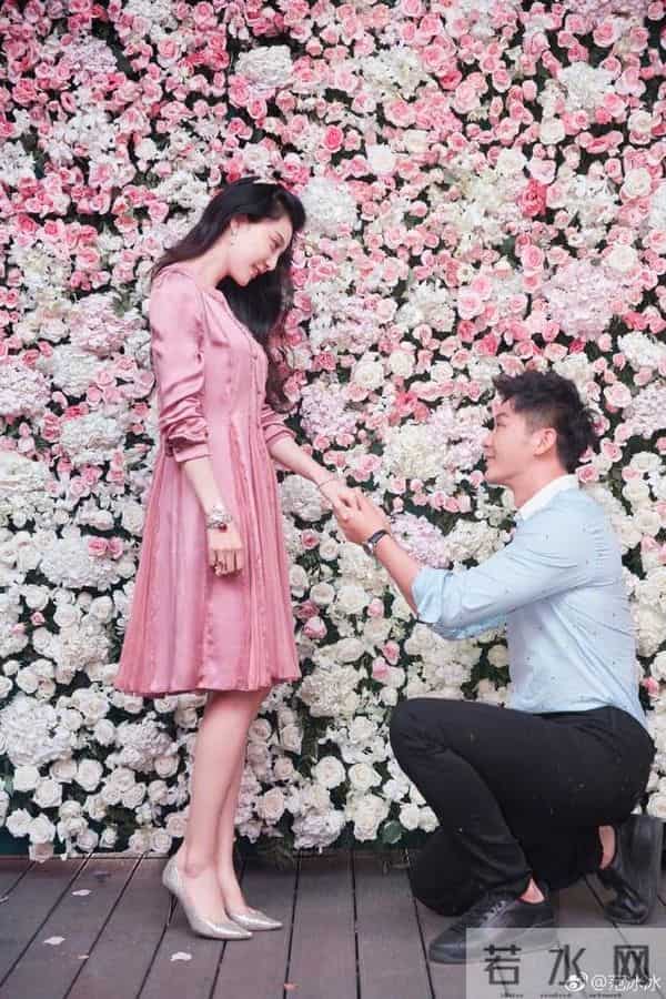 范冰冰李晨宣布复合结婚