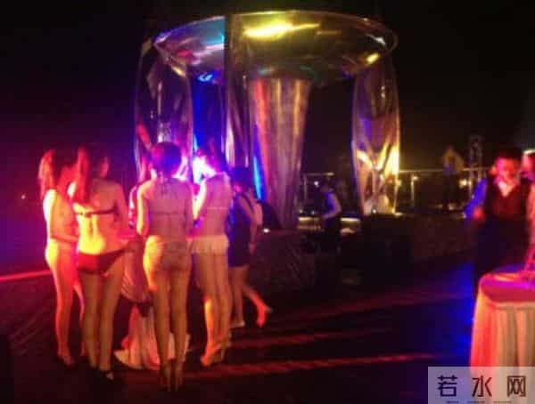 三亚海天盛筵孙静雅