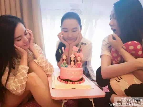 于小彤向刘美含表白