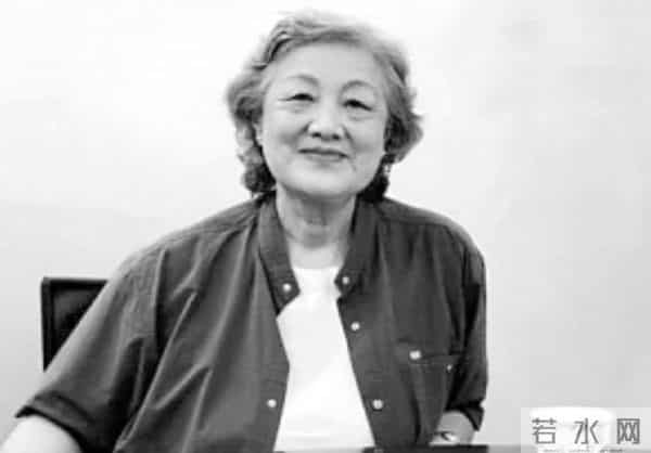 洪晃的父亲是谁