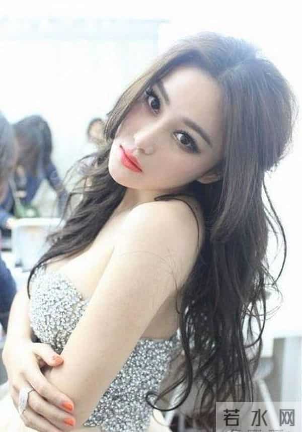 吴卓羲张馨予床照