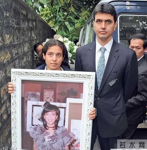 何超英为什么会疯掉