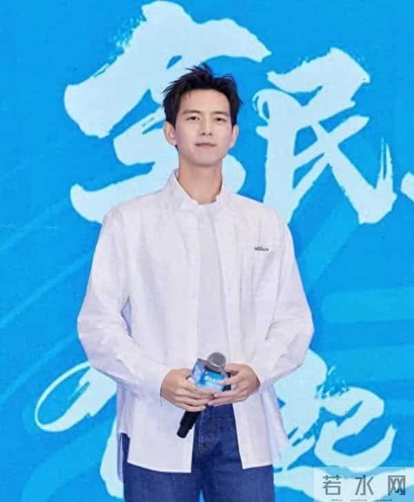 彭冠英私下性格