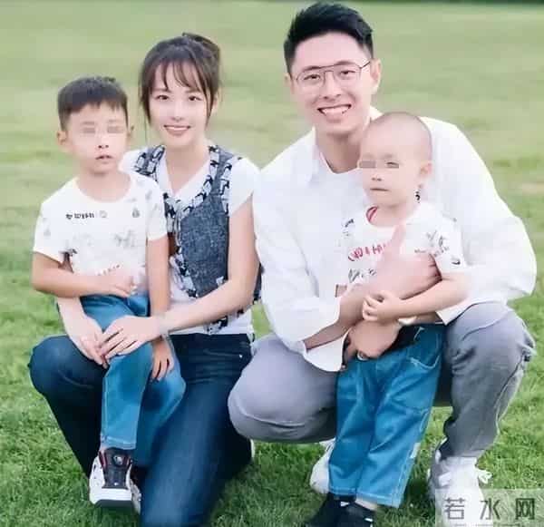 刘一含整容前后