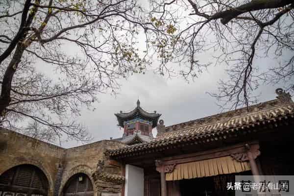 邓伦家房子真的塌了