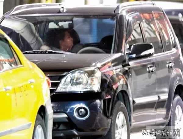 汪东城发文恭喜曾沛慈结婚