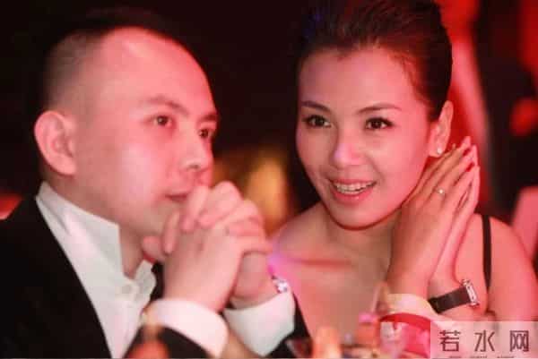 王烁怎么说球球