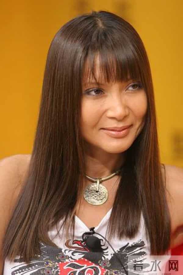 毛宁父母是谁呀