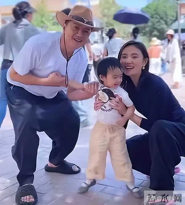 许晴和李亚鹏霸气宣布恋情