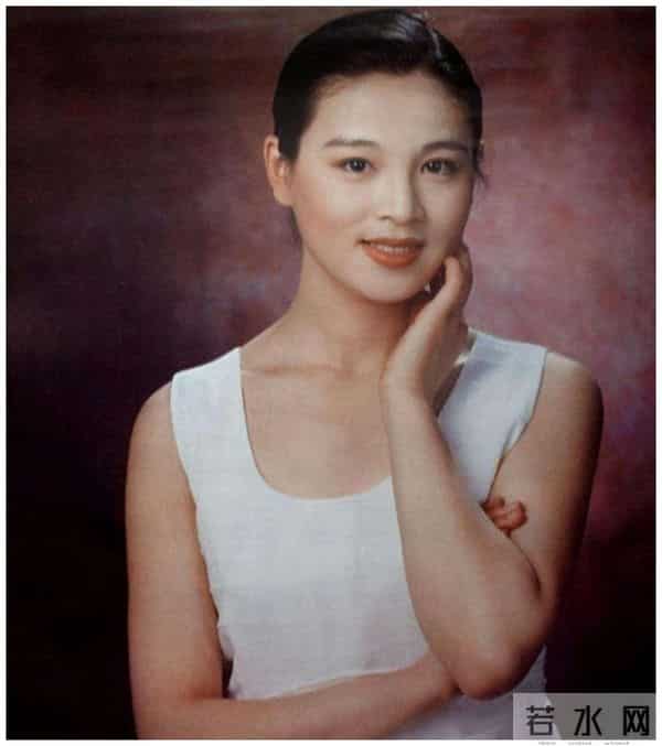 英宁现任妻子王琼图片