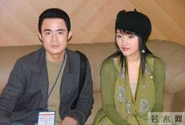 杨钰莹为什么退出歌坛