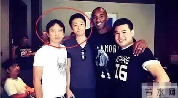 刘一含整容前后