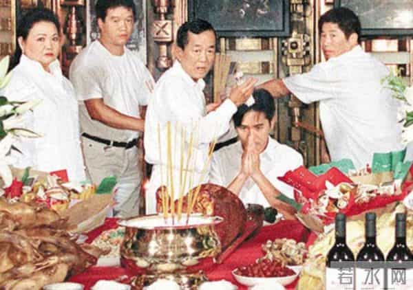 白龙王为什么不见张国荣