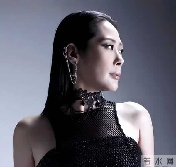 我是一个过气的歌手