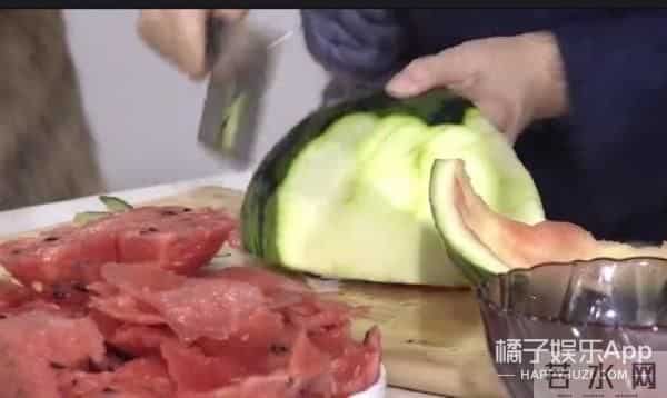 exo鹿晗世勋接吻