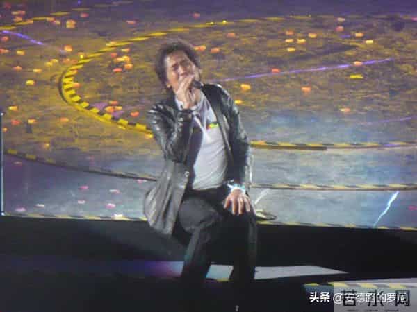 我问天问大地是什么歌