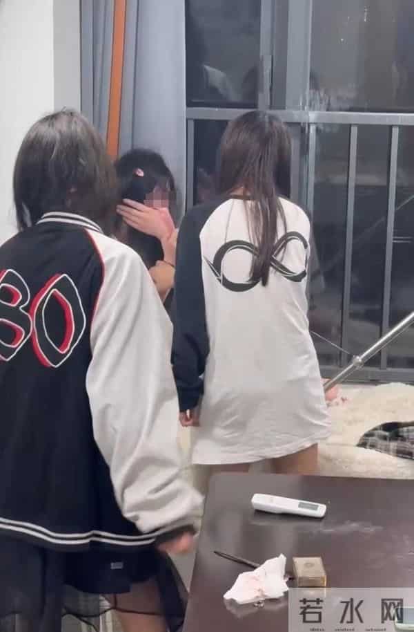 15岁女孩大闹派出所称是长沙老大