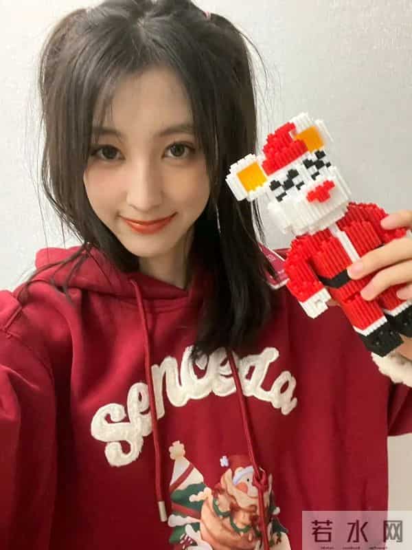 华晨宇富二代女朋友