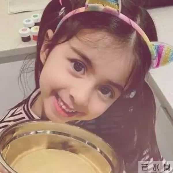 梁咏琪被塞了多少蛋糕