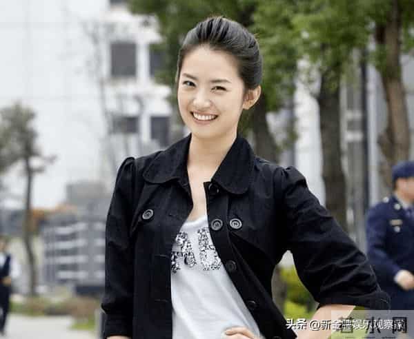 刘荷娜个人资料