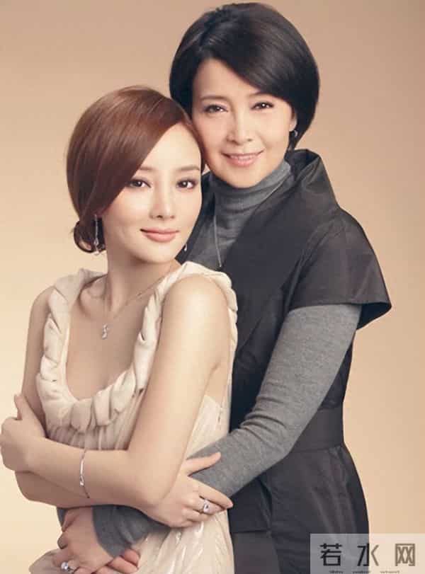 贾乃亮父母是做什么的