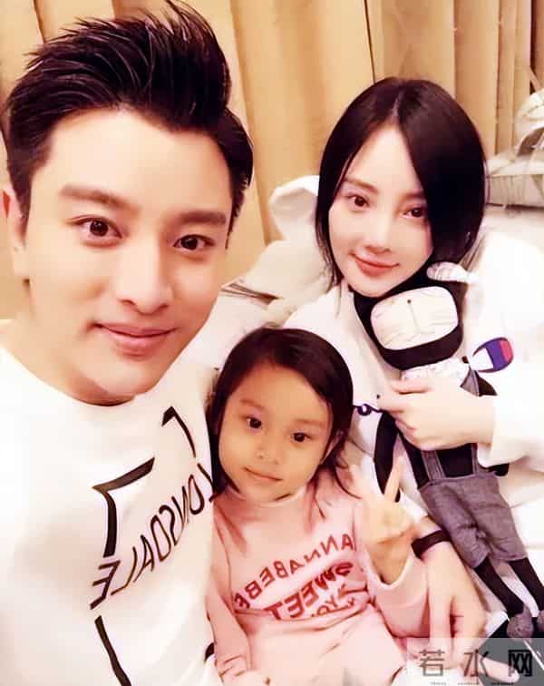 贾乃亮父母是做什么的