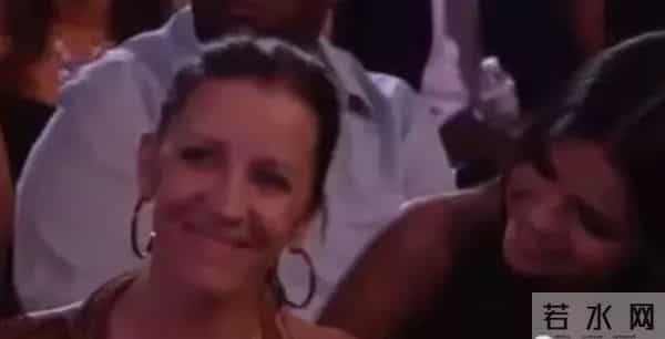 贾斯汀比伯分手