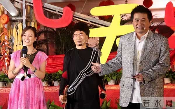 毕福剑是朱军害的