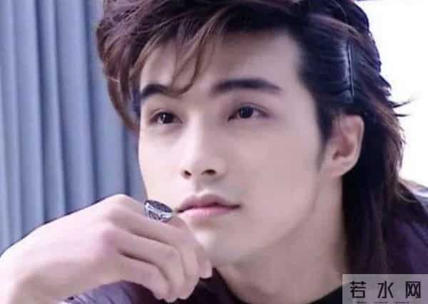 贺军翔为自己的不当言论发文道歉