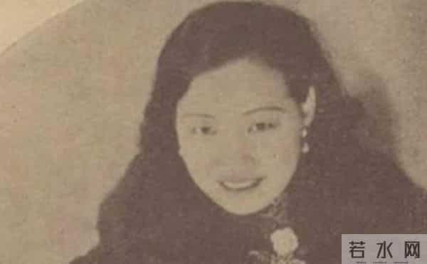 洪晃的父亲是谁