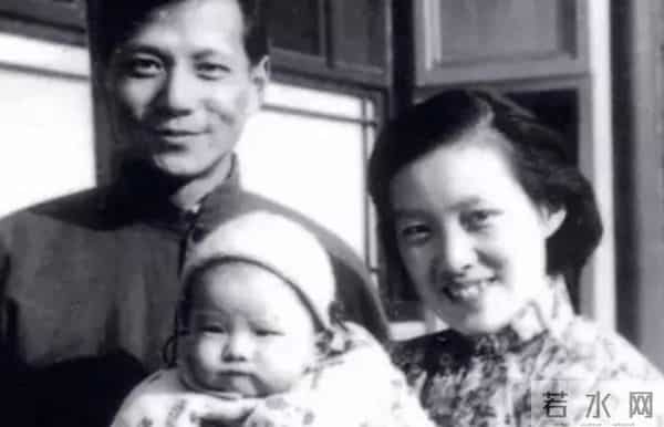 洪晃的父亲是谁