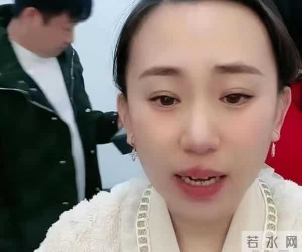 小鹏飞个人资料图片