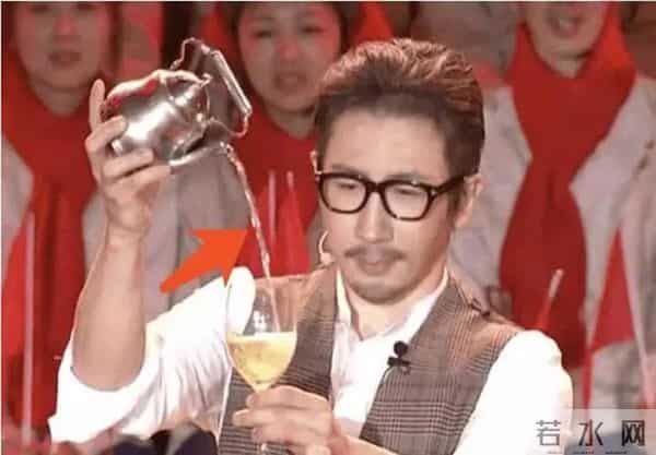 刘谦为什么被央视封