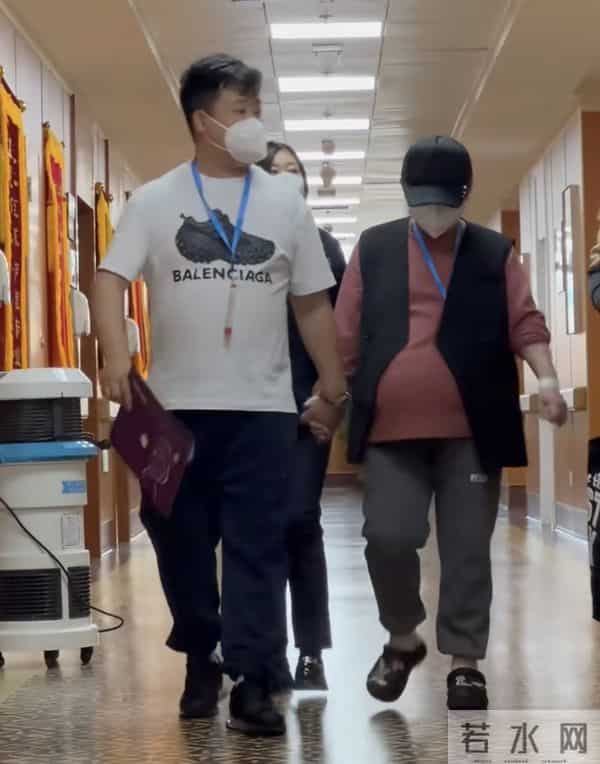 小鹏飞个人资料图片